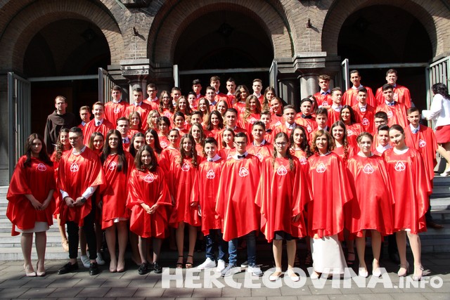 krizma, Potvrda ili Krizma, HKŽ sv. Nikole Tavelića, HKŽ sv.Nikola Tavelič u Nizozemskoj