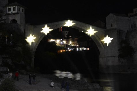 mostar tuguje, Stari most