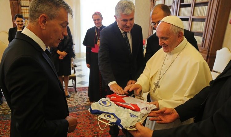 Stadion HŠK Zrinjski, Papa Franjo, Dragan Perić