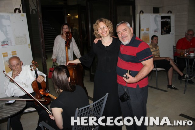 Milivoje Uzelac, Izložba slika, Izložba