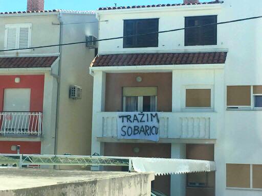 oglas, Tražim sobaricu