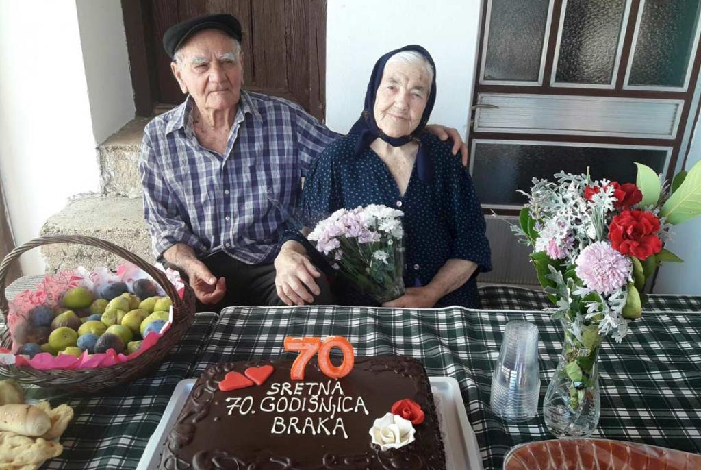 Široki Brijeg: Stipe i Stana Ćorić proslavili 70 godina zajedničkog života