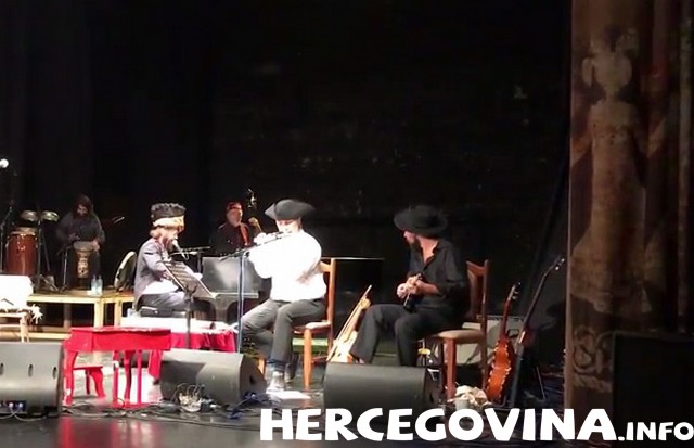 Vinicio Capossela sjajnim koncertom oduševio Mostar