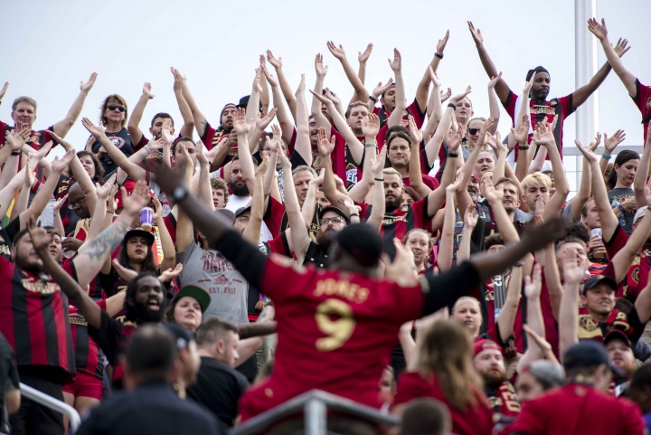 MLS, Orlando City, vikinški ratni poklič, navijači