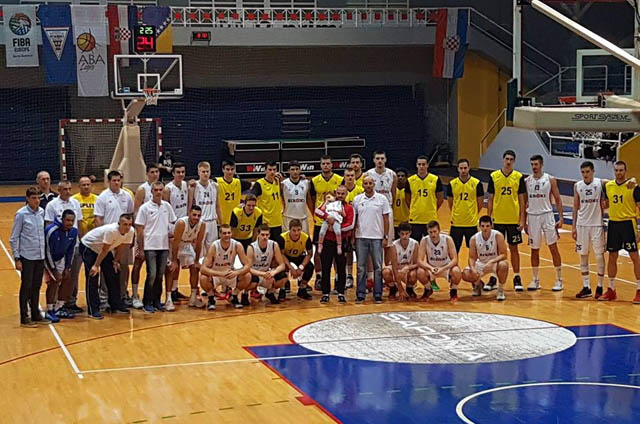 ana rita puljic sa košarkašima