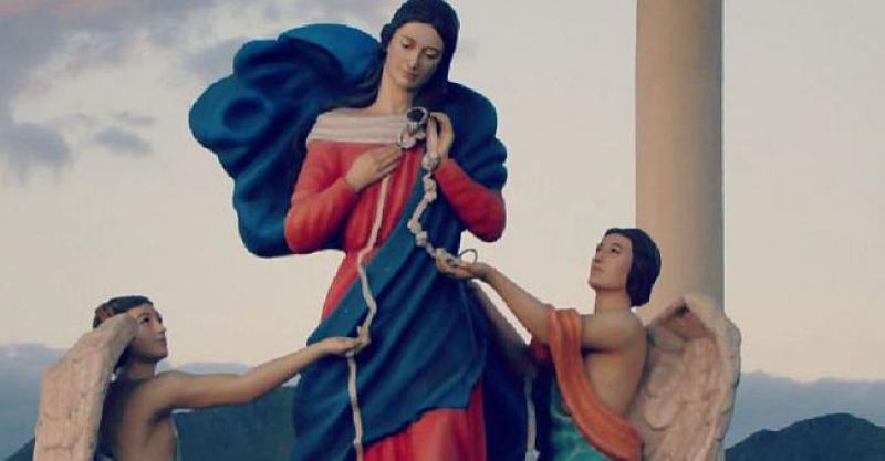 Sveta Marija, Gospa, religija