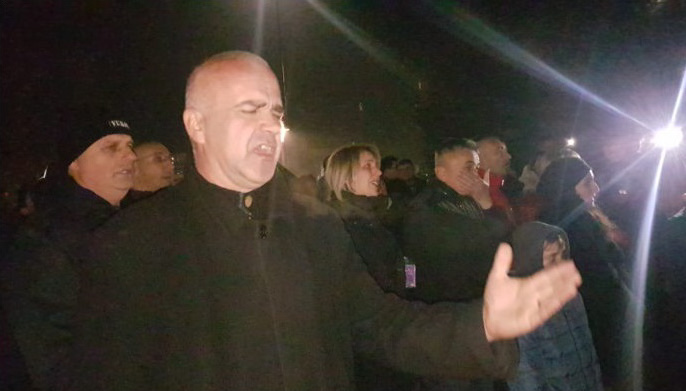 Novi Travnik, pjesma "sude mi"