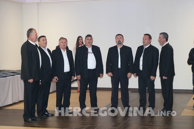 Klapa Hrvoje, HKK Zrinjski