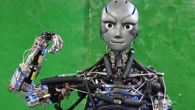 Napravljen robot koji se znoji dok vježba