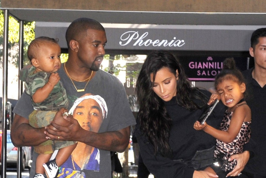 Nadmašili su sami sebe: Evo kako se zove novorođena kći Kim Kardashian i Kanyea Westa