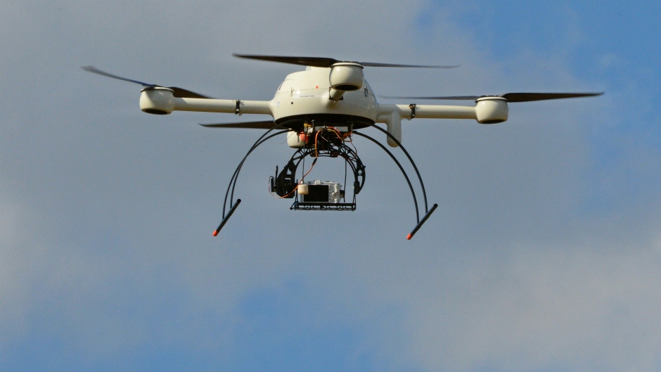 Upravljanje dronom pod utjecajem alkohola ili droga zakonom će se zabraniti