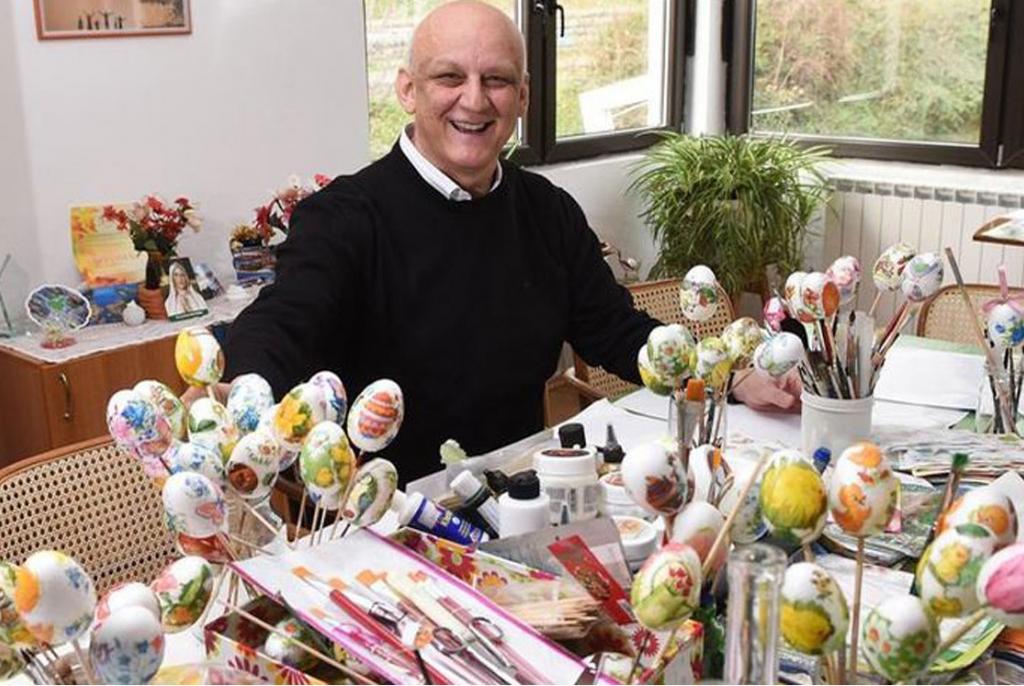 Ljubo Ćesić Rojs, jaja