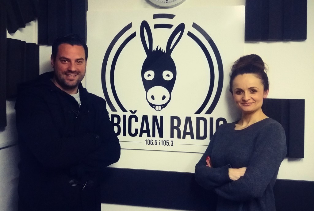 antonela vučić, Ivan Kvesić nogomet, običan radio