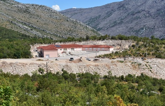 Ravno, Dom za stare i iznemogle