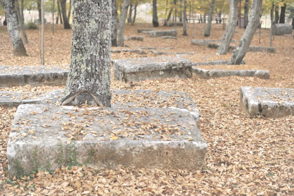 Nekropola Kruševo, Priče kroz Mostar i Hercegovinu