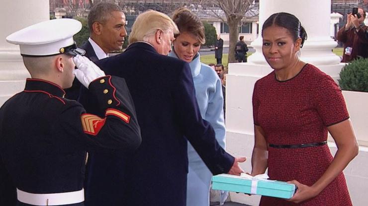 Melanija Trump, Michelle Obama, poklon