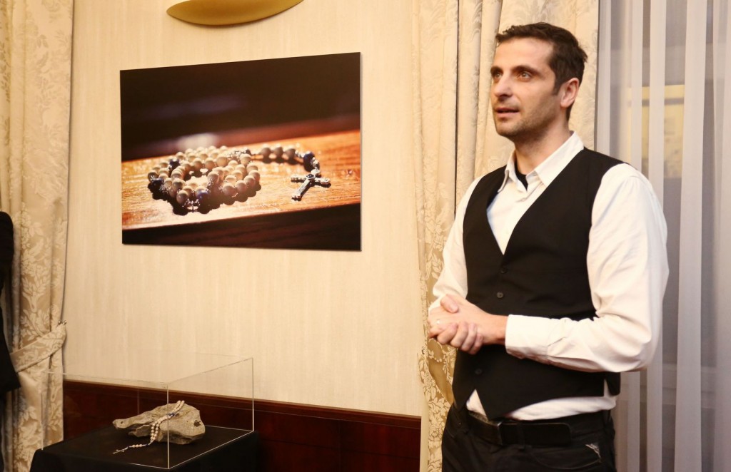 ROBERT KURBAŠA, INMAGAZIN, ROBERT KURBAŠA, vjera