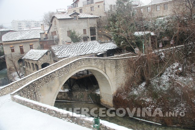 snijeg stari most
