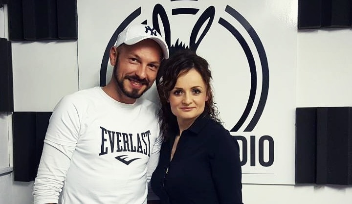 antonela vučić, običan radio