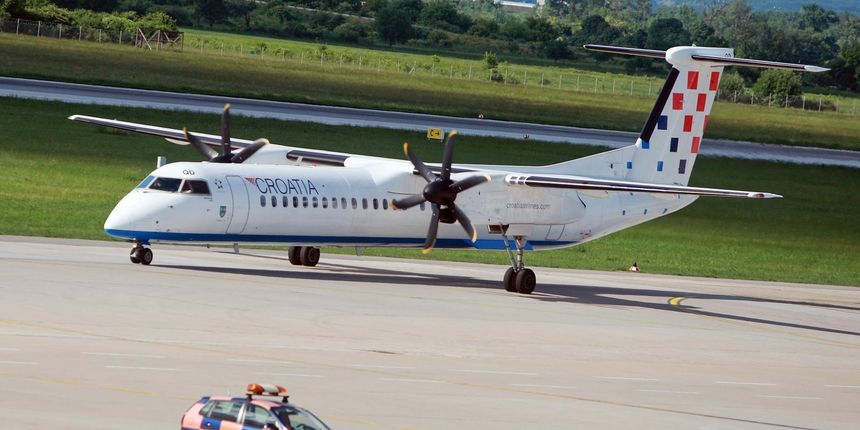 voda, avion, Croatia Airlines