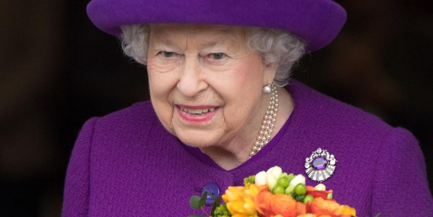 Sir David Attenborough, kraljica elizabeta II, kraljica elizabeta II, prijestolje