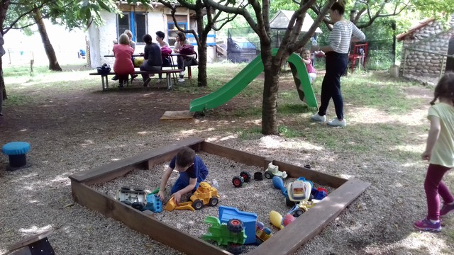 Sunčani most, Mostar, Sunčani most, upis, upis u vrtić