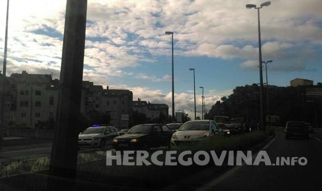 prometna nezgoda mahala