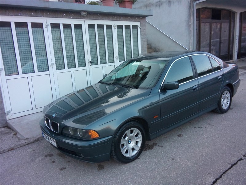 Prodaje se Bmw 525 dizel 
