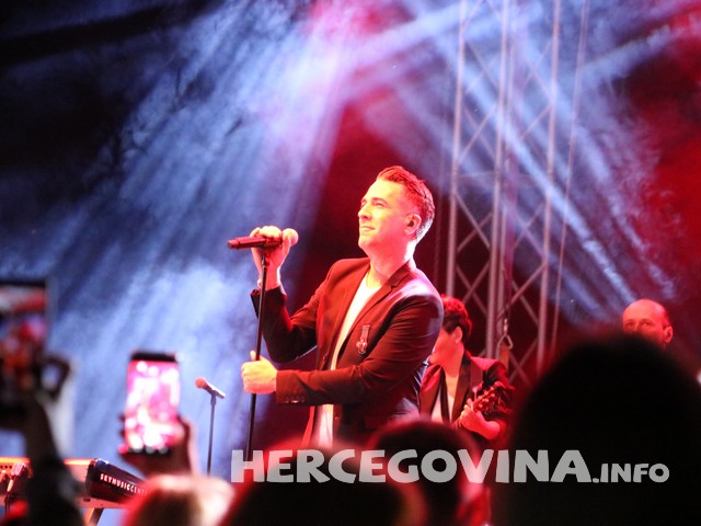 Velikim koncertom Željko Joksimović oduševio Mostar