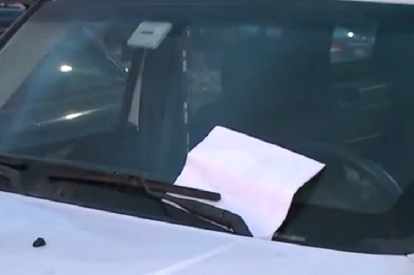 Mostar: Mačore javi se, plavuša sa Avenije