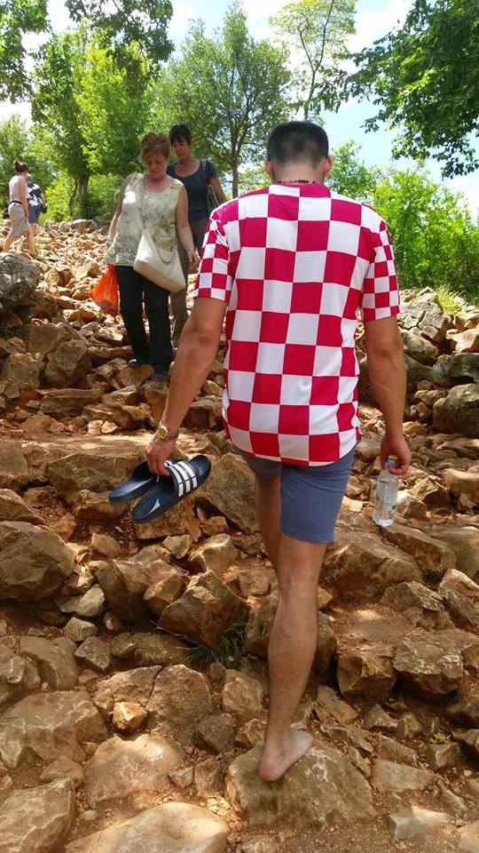 Zbog kuma Hercegovca došao u Mostar i molio za Vatrene na Brdu ukazanja u Međugorju