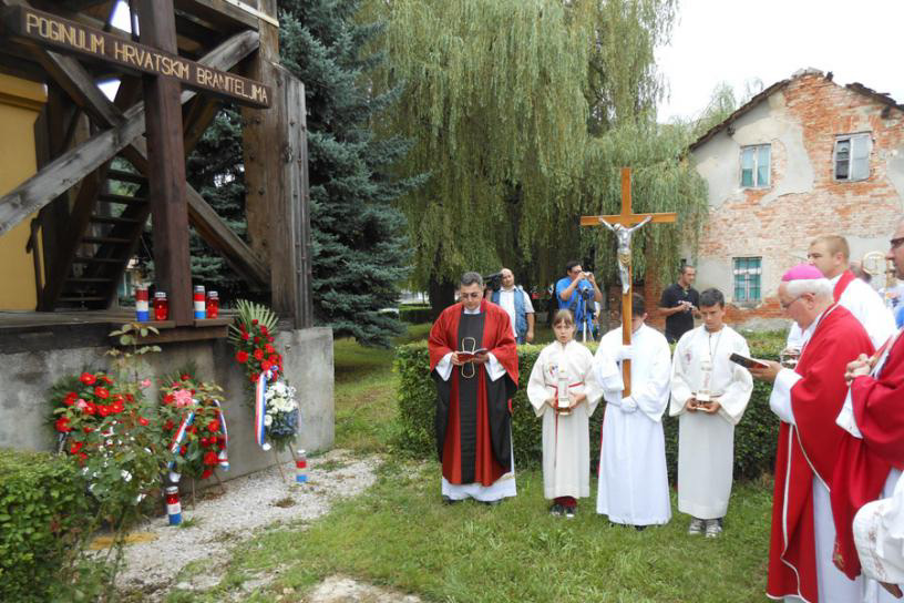 Župa Drvar  , dan mučenika, bosansko grahovo