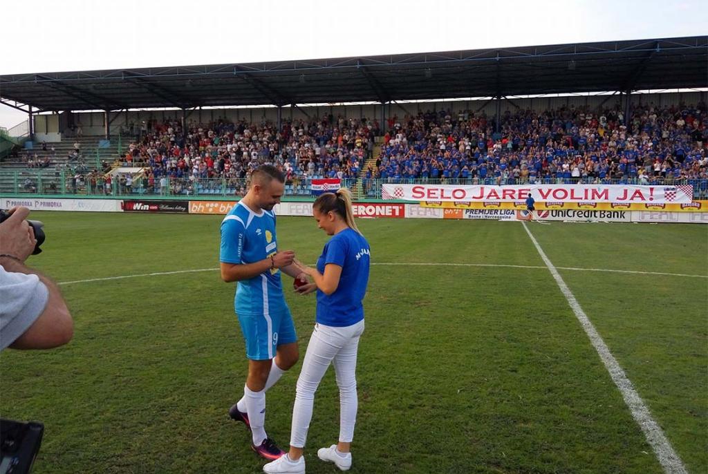 prošnja, stadion Pecara, Pecara