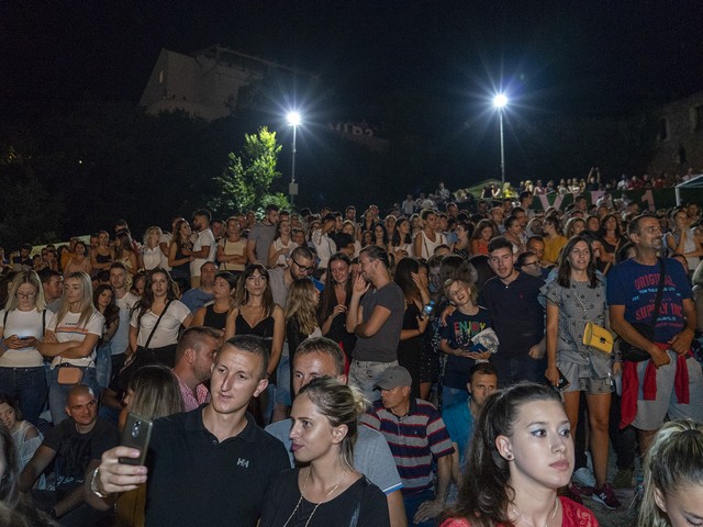 Mostar: Održan spektakularni koncert Dine Merlina