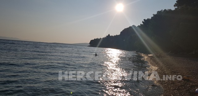 more, mjesec rujan, drvenik 