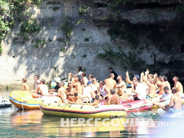 Mostar, Red Bull Cliff Diving, skokovi, Skokovi sa Starog mosta