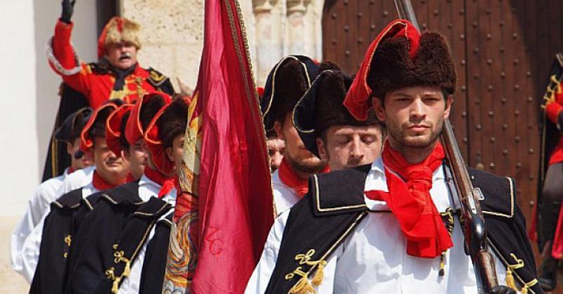 kravata, Izložba o kravatama, "Kravata oko Arene".,  Dan kravate