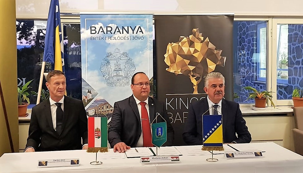 Nevenko Herceg, dr. sc. Nevenko Herceg, Mađarska