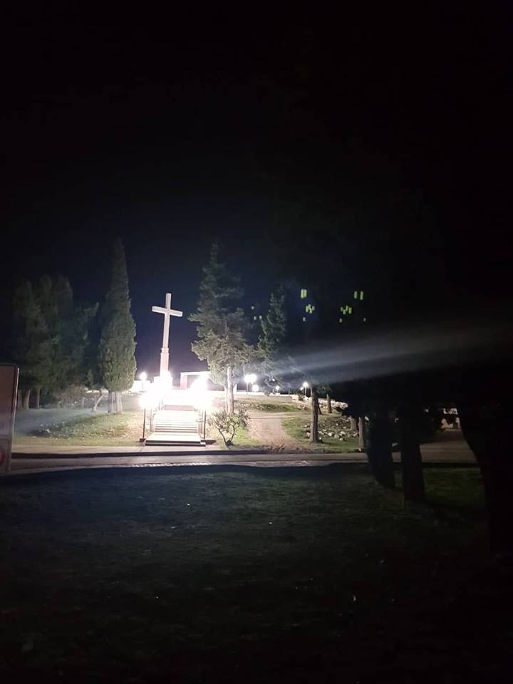 Neum, Kolona sjećanja Vukovar