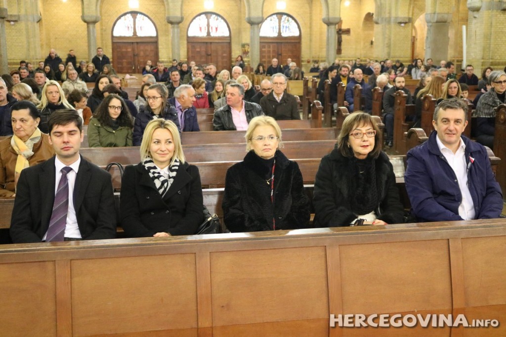 Rotterdam, sv Nikola Tavelić, HKŽ sv.Nikola Tavelič u Nizozemskoj, Andrea Gustović-Ercegovac
