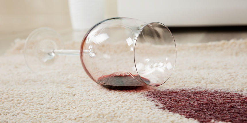  Pomaže li bijelo vino u uklanjaju mrlja od crnog vina? 