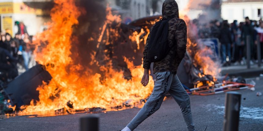 Francuska, nasilje, Neredi, prosvjed, prosvjed branitelja, prosvjedi u bih, prosvjedna šetnja, prosvjed studenata, prosvjedi policajaca, seljački prosvjed