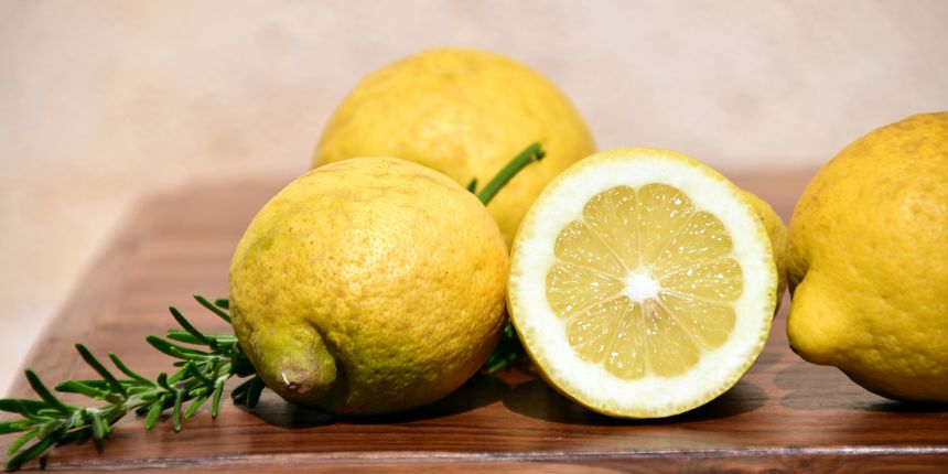 prirodna sredstva za čišćenje, limun, čišćenje doma  , vitamin c, blagodati, voda, limun