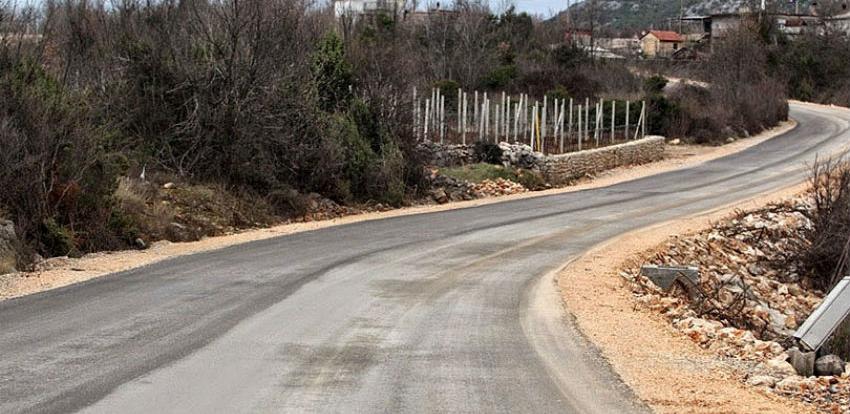 Povratak u Hercegovinu:  Ima jedna duga cestaaaa...