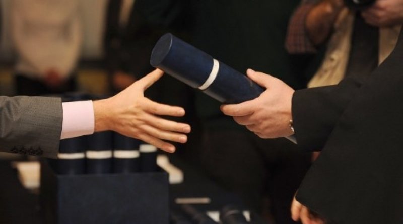 lažne diplome, provjera, krivotvorene diplome, diplome, lažne diplome, Vlada FBiH, revizija diploma, diplome, lažne diplome, provjera, lažne diplome, BIH, uhićenje, diplome, krivotvorene diplome, lažne diplome, Bosna i Hercegovina, diplome, Njemačka, lažne diplome, diploma, revizija, Federalno ministarstvo obrazovanja