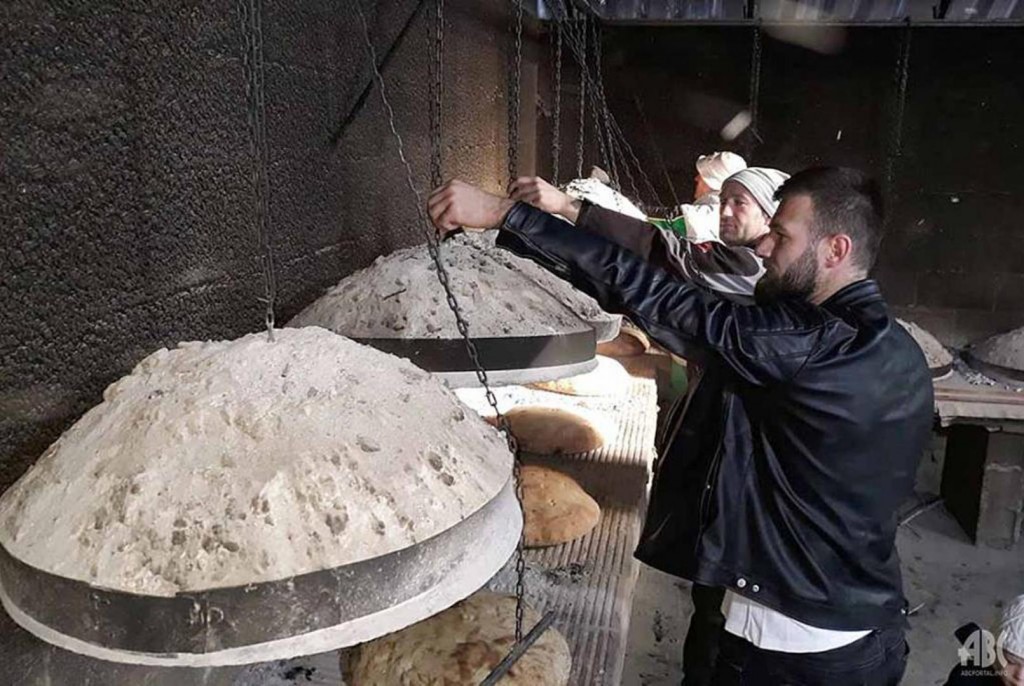 Dnevno naprave i do 100 kruhova ispod sača, cijela obitelj od toga živi