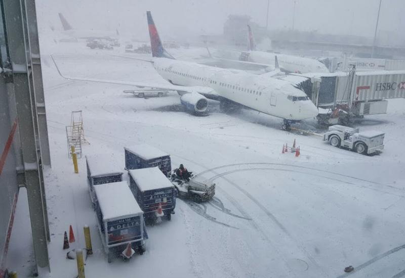 snijeg avion