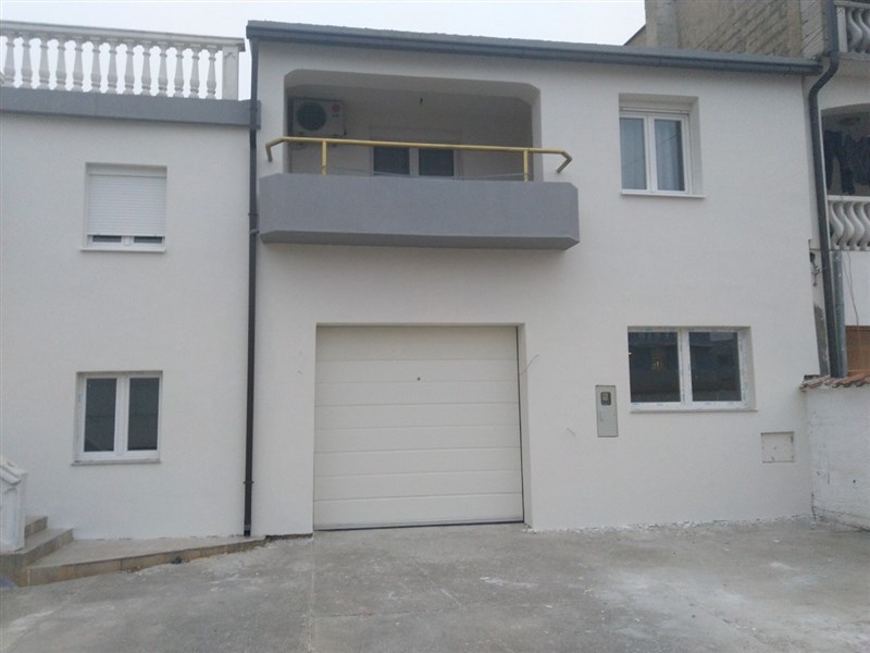 bišće polje, poslovni prostor