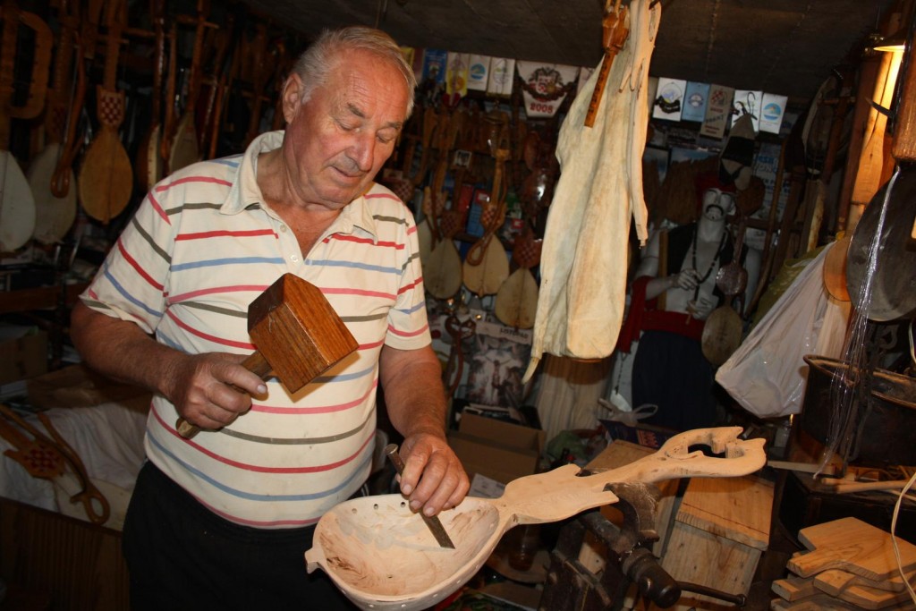 gusle, Mate Anić Jare