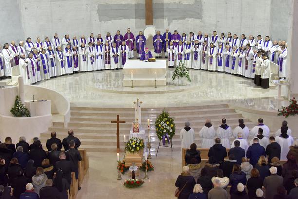 fra Mate Dragićević, Sveta misa